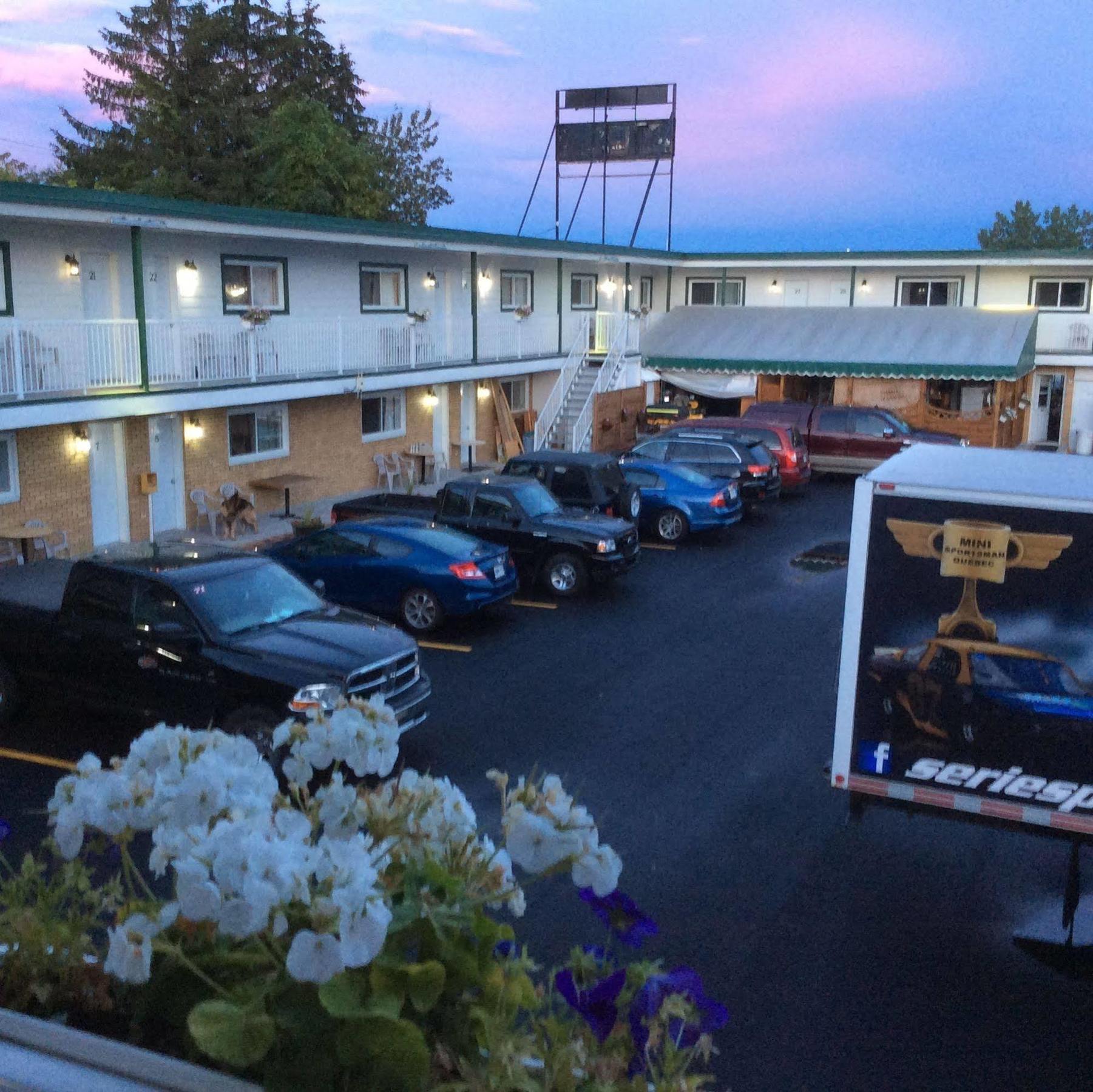 Trois-Rivières Miami Motel Inc מראה חיצוני תמונה