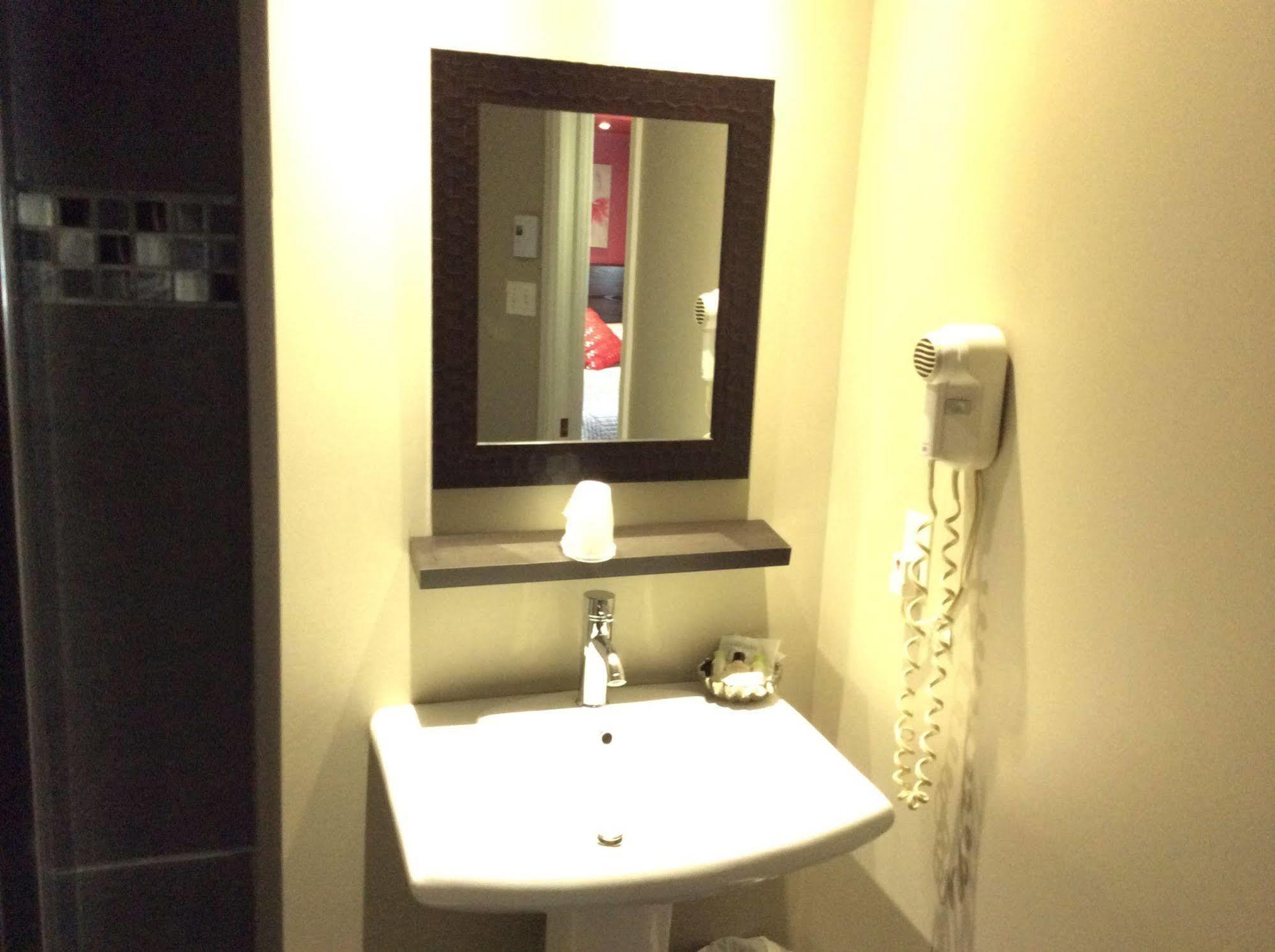 Trois-Rivières Miami Motel Inc מראה חיצוני תמונה